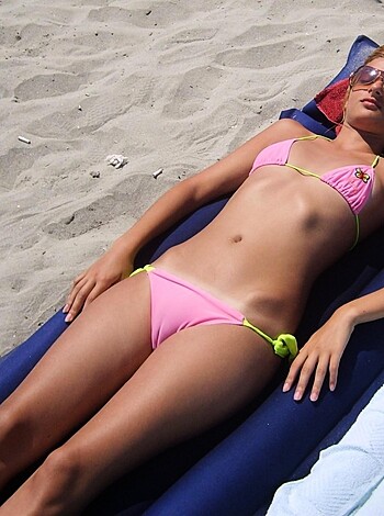Beach bikini cameltoe 6 (amateur) - Photo 8