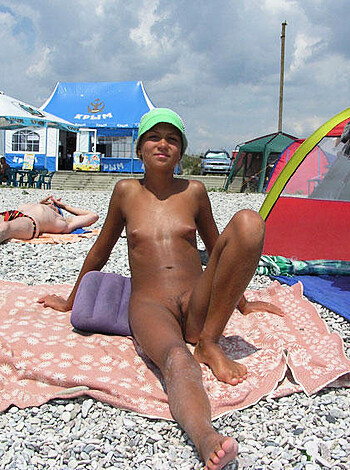 I Love Being Nude - Beach - Photo 3