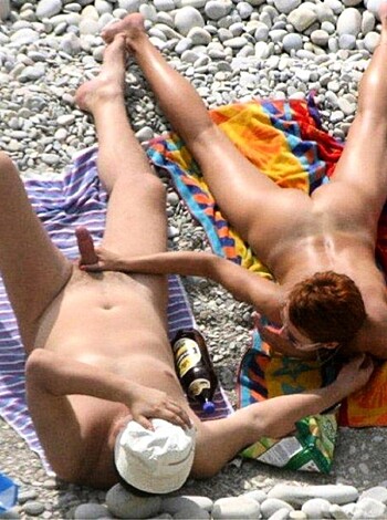 Beach Sex  - Photo 13
