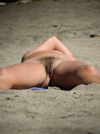 nudist at the beach - Photo 32