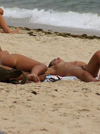 nudist at the beach - Photo 42