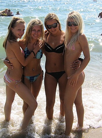 3 Teens on the Beach  - Photo 23