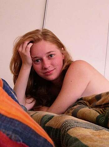 Hot Redhead Girlfriend  - Photo 10