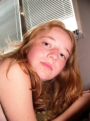 Hot Redhead Girlfriend  - Photo 22