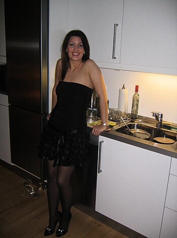 Girlfriend Emily - Photo 4