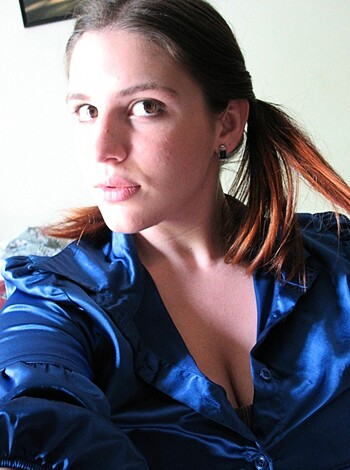 Innocent teen self shoots  - Photo 14
