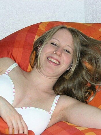 Blond with nosering and puffy nipples - Photo 29