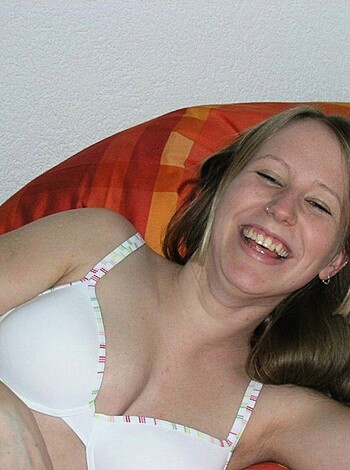 Blond with nosering and puffy nipples - Photo 35