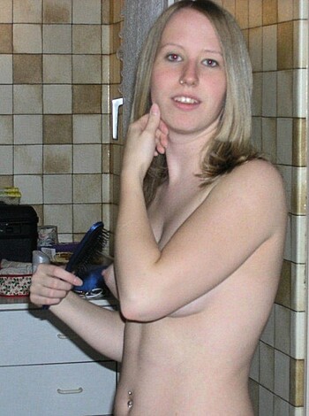 Blond with nosering and puffy nipples - Photo 36