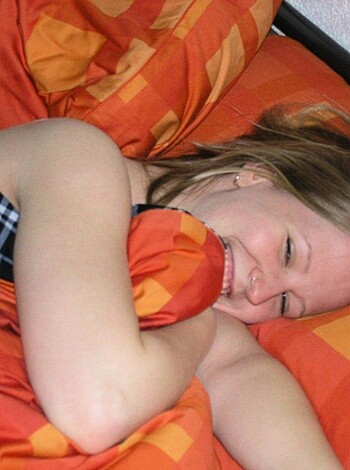 Blond with nosering and puffy nipples - Photo 37