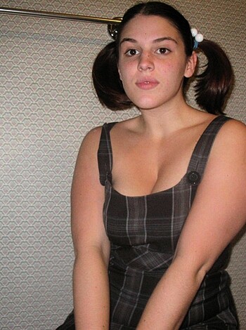Innocent teen self shoots  - Photo 79