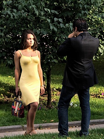 Merteuil candid upskirt collection 001 - Photo 2