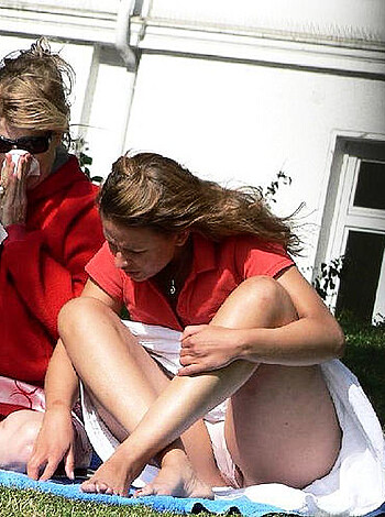 Merteuil candid upskirt collection 001 - Photo 5
