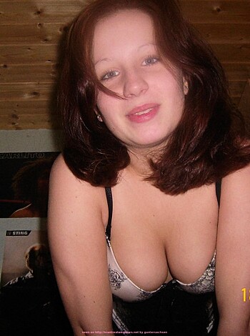 Chubby teen selfshots - Photo 32