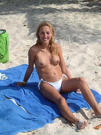 Hot Milf  - Photo 3