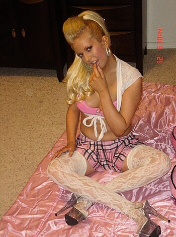"A naked chick, straddling a woollen blanket like some cheap whore."