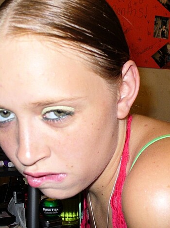 Another Teen with big Boobies  - Photo 27