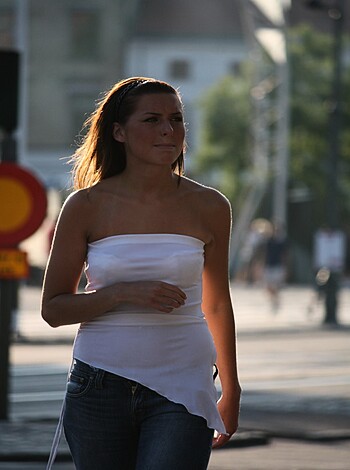 public babes - Photo 6