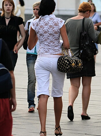 public babes - Photo 13