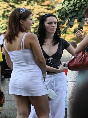 public babes - Photo 19