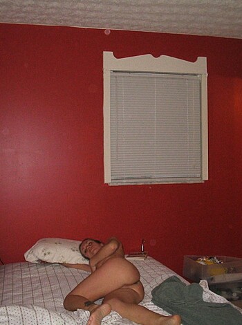 Nice bitch girlfriend stripping - Photo 35