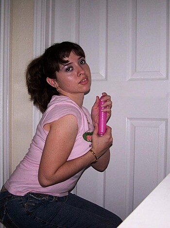 Dirty Girl and her Dildo  - Photo 3
