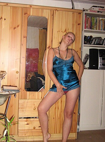 PikoTOP - ex girlfriend 20yo pose nude - Photo 1