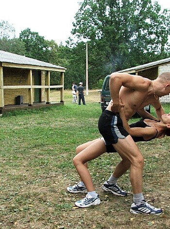Vacation group fuck - Photo 12
