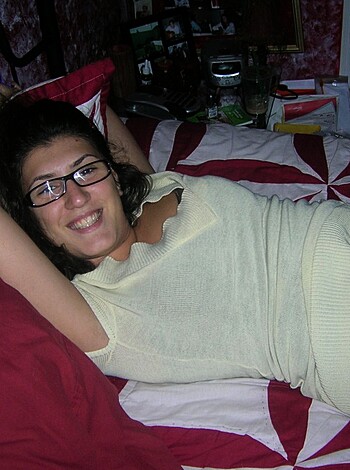 Shaved italian girl - Photo 40