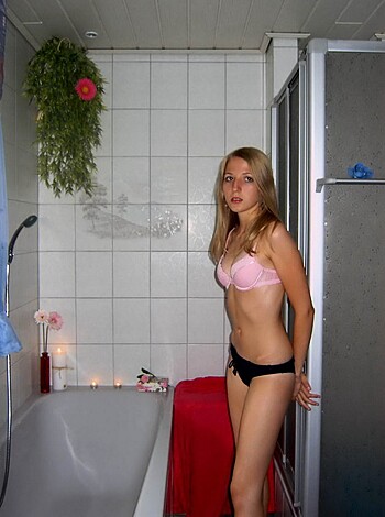 Russian blonde with small tits - Photo 33