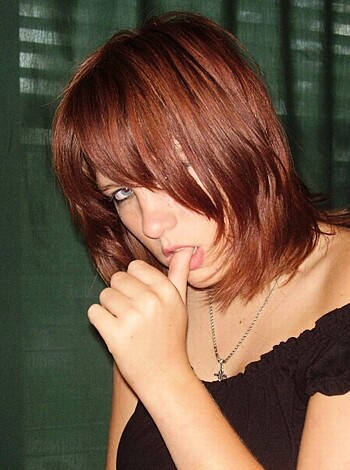 Busty girl on the bed - Photo 20