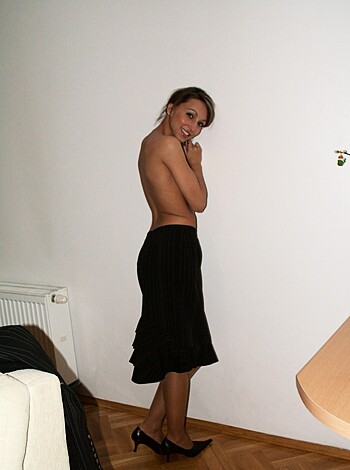 Naked Hot wife at home - Photo 109