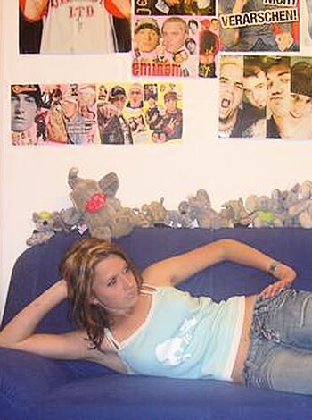 Young gf Becca pose at home - Photo 50
