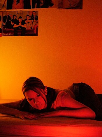 Young gf Becca pose at home - Photo 99