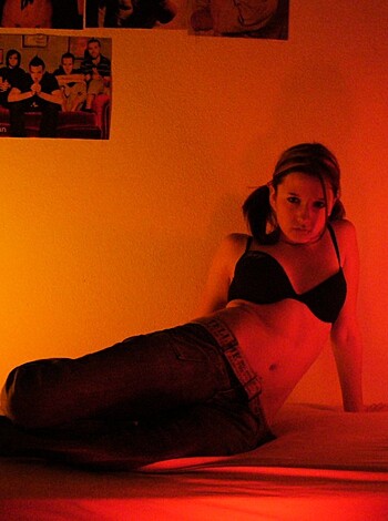 Young gf Becca pose at home - Photo 148