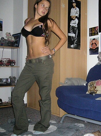 Young gf Becca pose at home - Photo 160