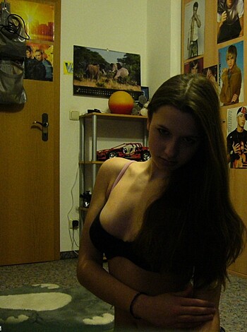Young gf Becca pose at home - Photo 175
