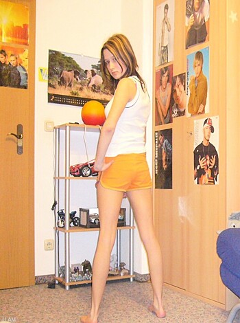 Young gf Becca pose at home - Photo 178