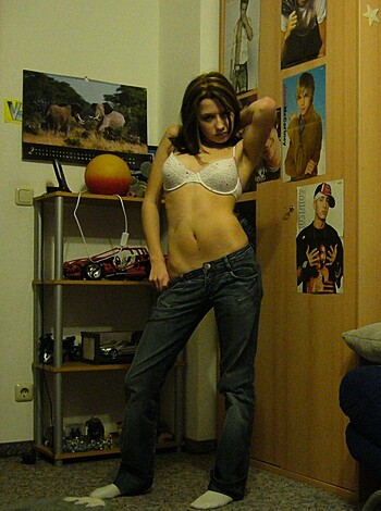Young gf Becca pose at home - Photo 297