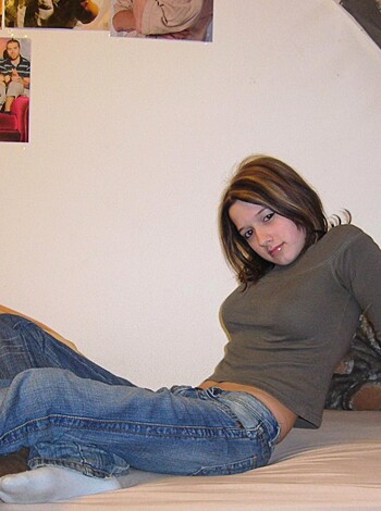Young gf Becca pose at home - Photo 318
