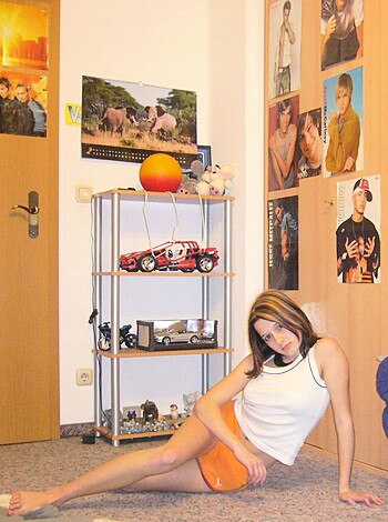 Young gf Becca pose at home - Photo 322