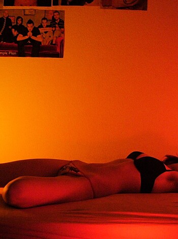 Young gf Becca pose at home - Photo 330