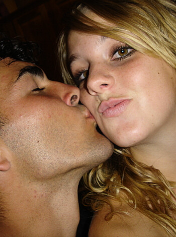 Naked Amateur girl - Photo 4
