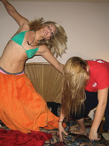 Crazy college party - Photo 10