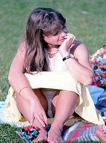 Upskirts - Photo 10