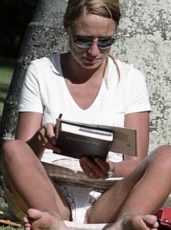 Upskirts - Photo 20
