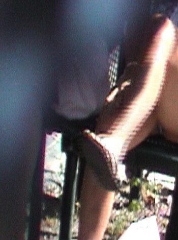 Vulgar and factual description of image: "Ass-shot of naked chick".