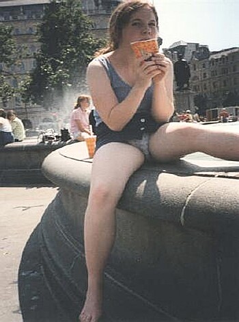 Upskirts - Photo 36