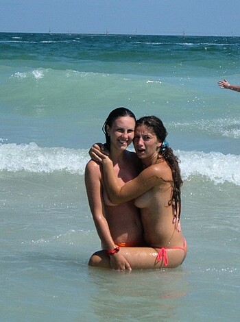 Nice topless on the beach - Photo 14