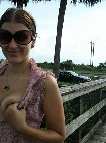Florida sunshine without panties and bras - Photo 17